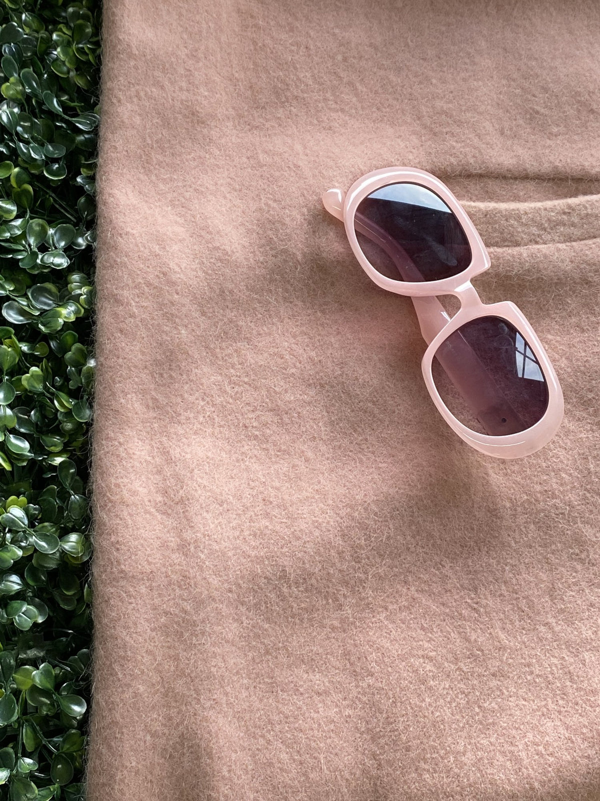 ME&B Dusty Pink Longline Coat — detail