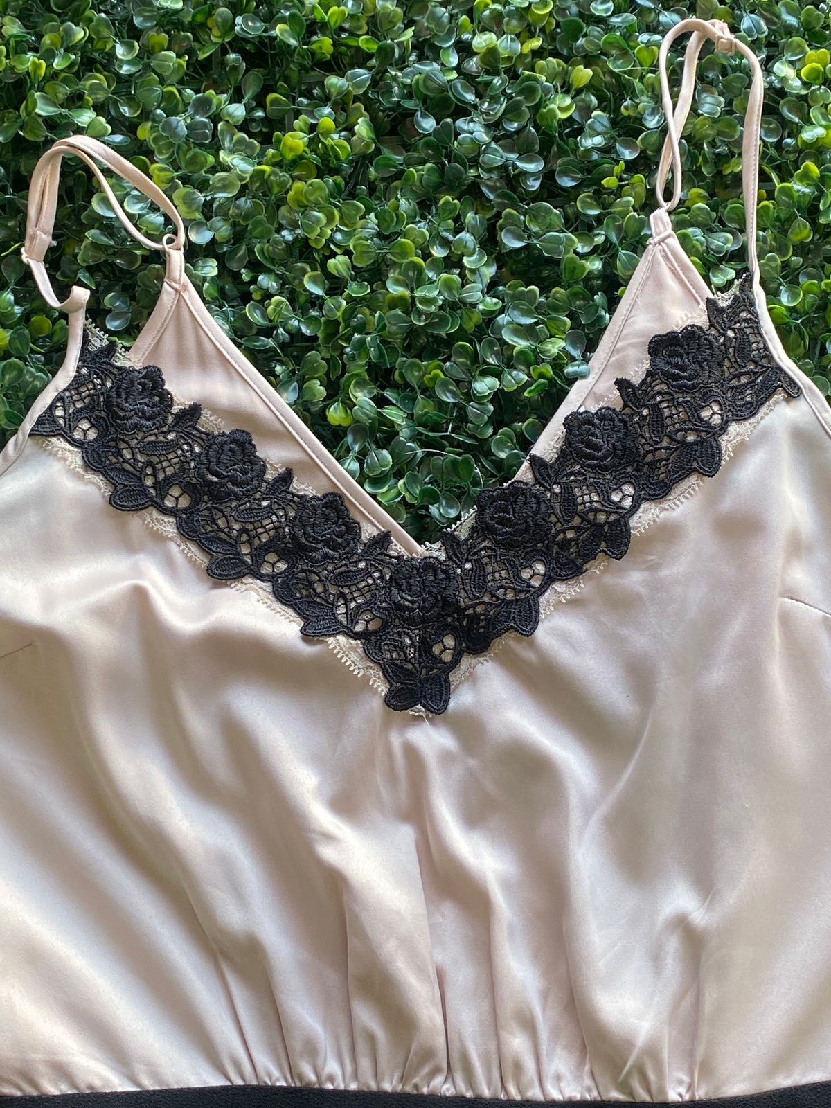Lipsy Blush & Black Lace-Trim Tailored Jumpsuit — detail
