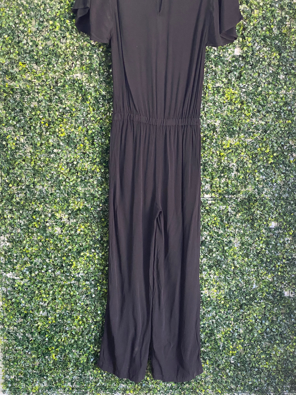 Soft & Concept Black Flutter-Sleeve Jumpsuit — detail