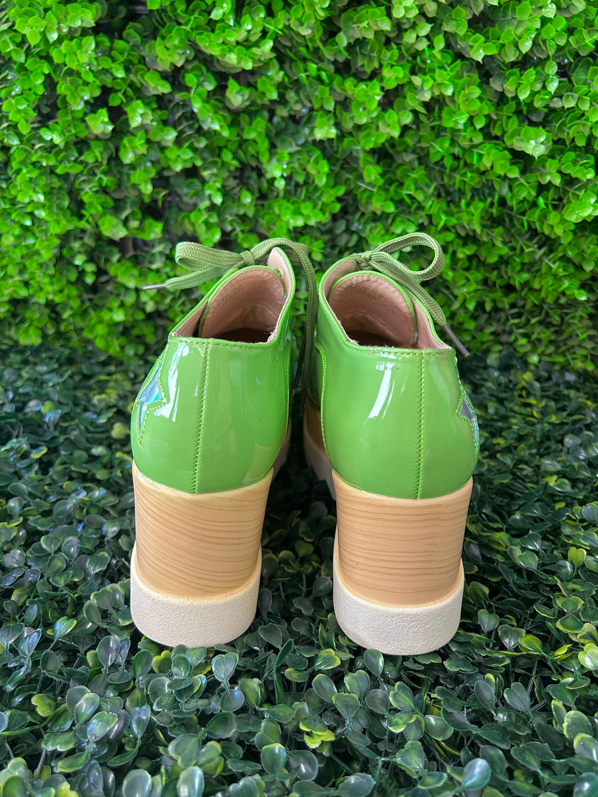 Via Pinky Lime Green Patent Star Platform Oxfords — back