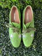 Via Pinky Lime Green Patent Star Platform Oxfords — detail