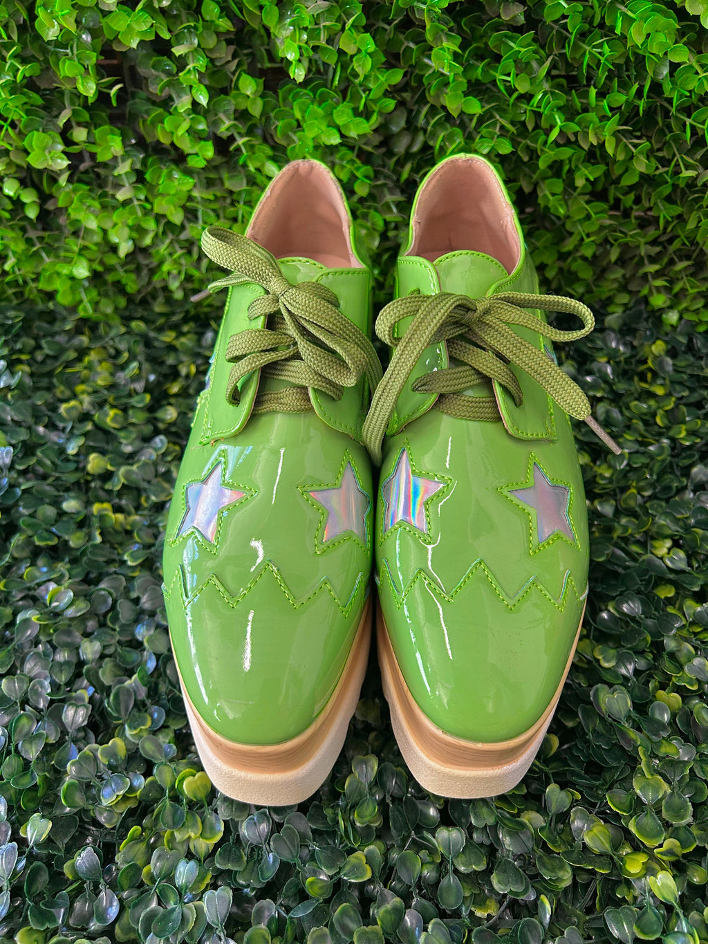 Via Pinky Lime Green Patent Star Platform Oxfords — front