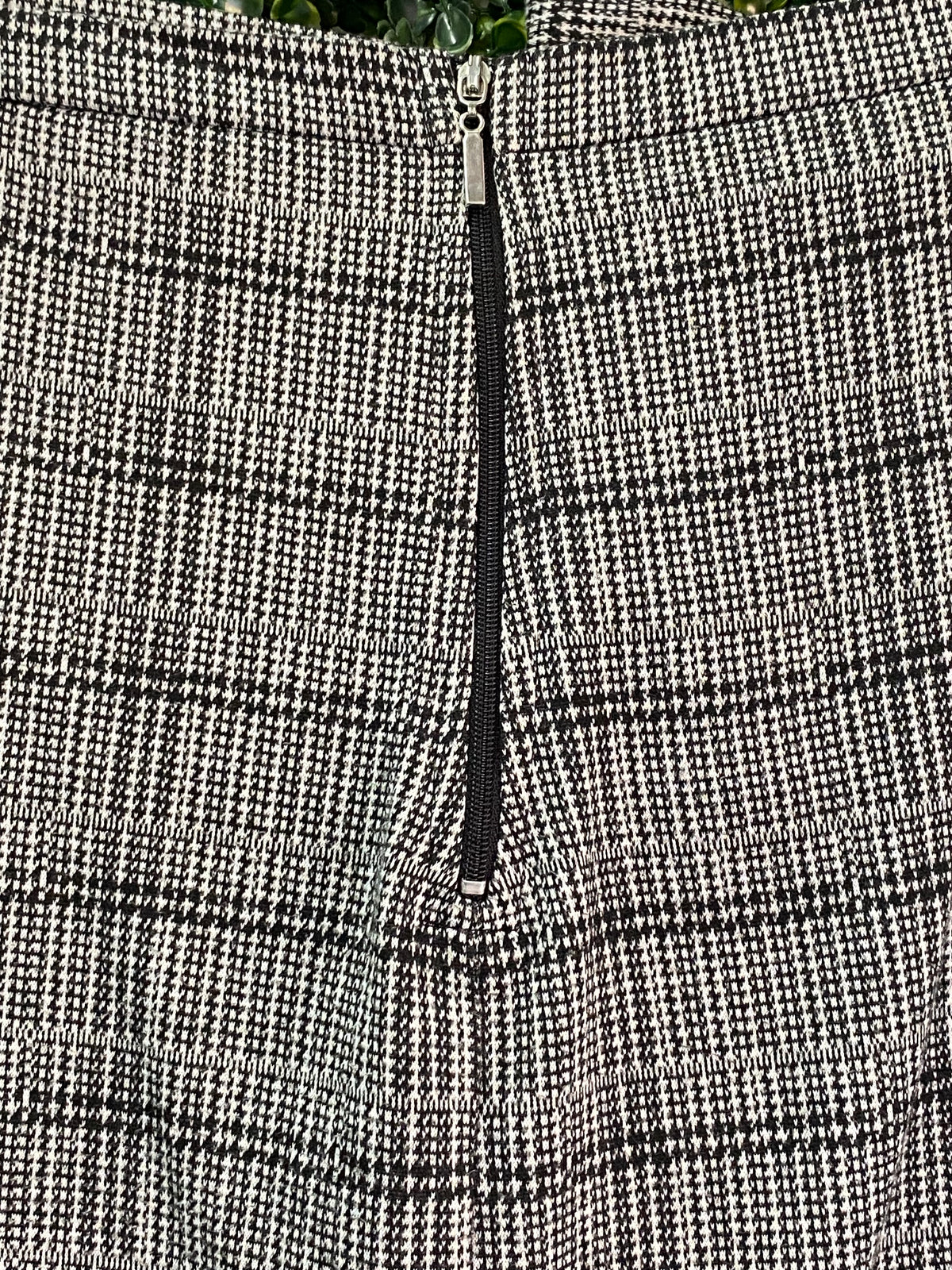 About Me Grey Plaid Wrap-Detail Pencil Skirt — detail