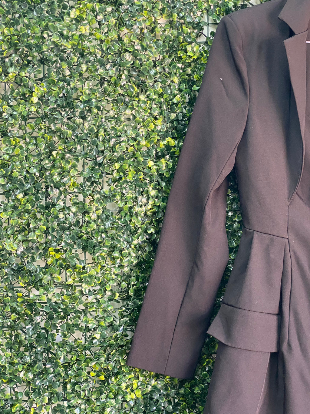 Amy Enjoy Life Black Gold-Button Longline Blazer — detail