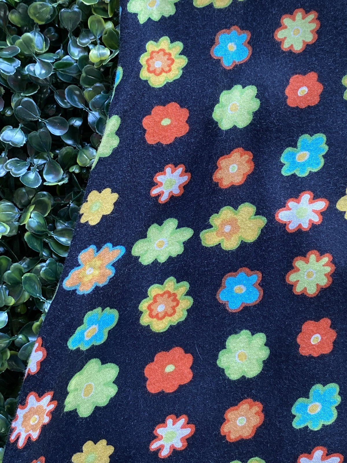 Black Multicolour Daisy Print Shift Dress — detail