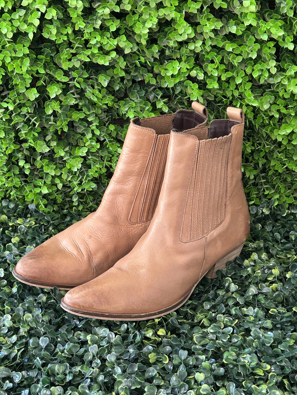 Woolworths Tan Leather Chelsea Ankle Boots — detail