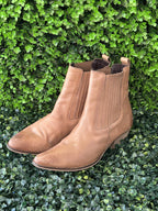 Woolworths Tan Leather Chelsea Ankle Boots — detail