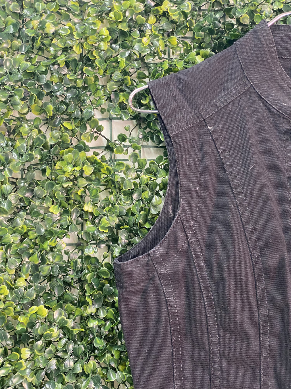 Black Pearl-Stud Zip Front Sleeveless Vest — detail