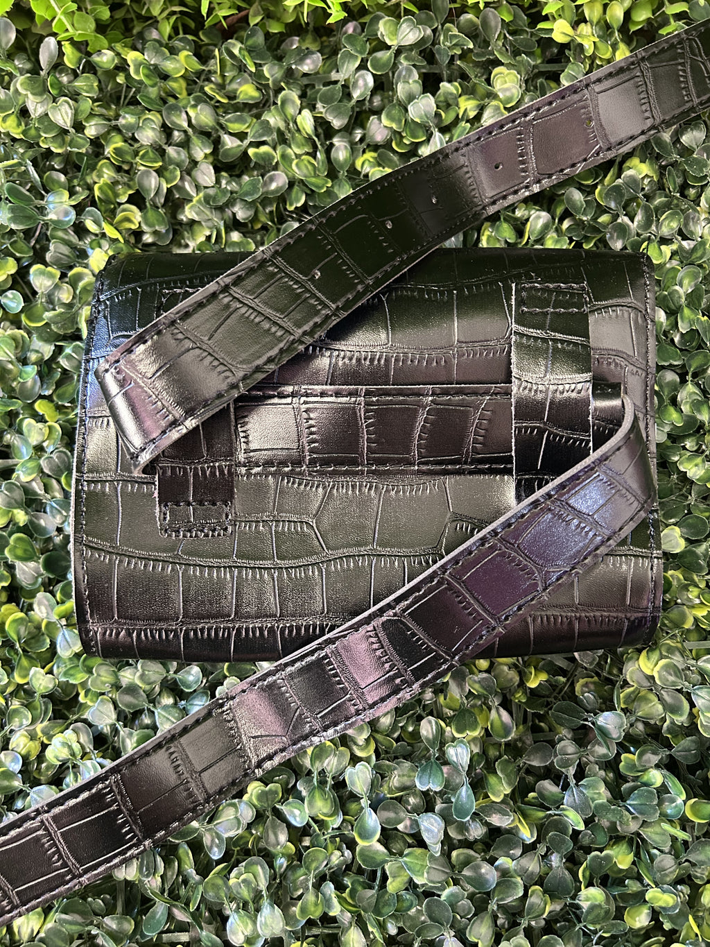 Dazzle Black Croc Embossed Shoulder Bag — detail