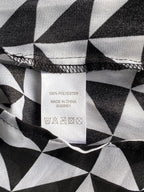 Queenspark Black & White Geometric Print Blouse — care