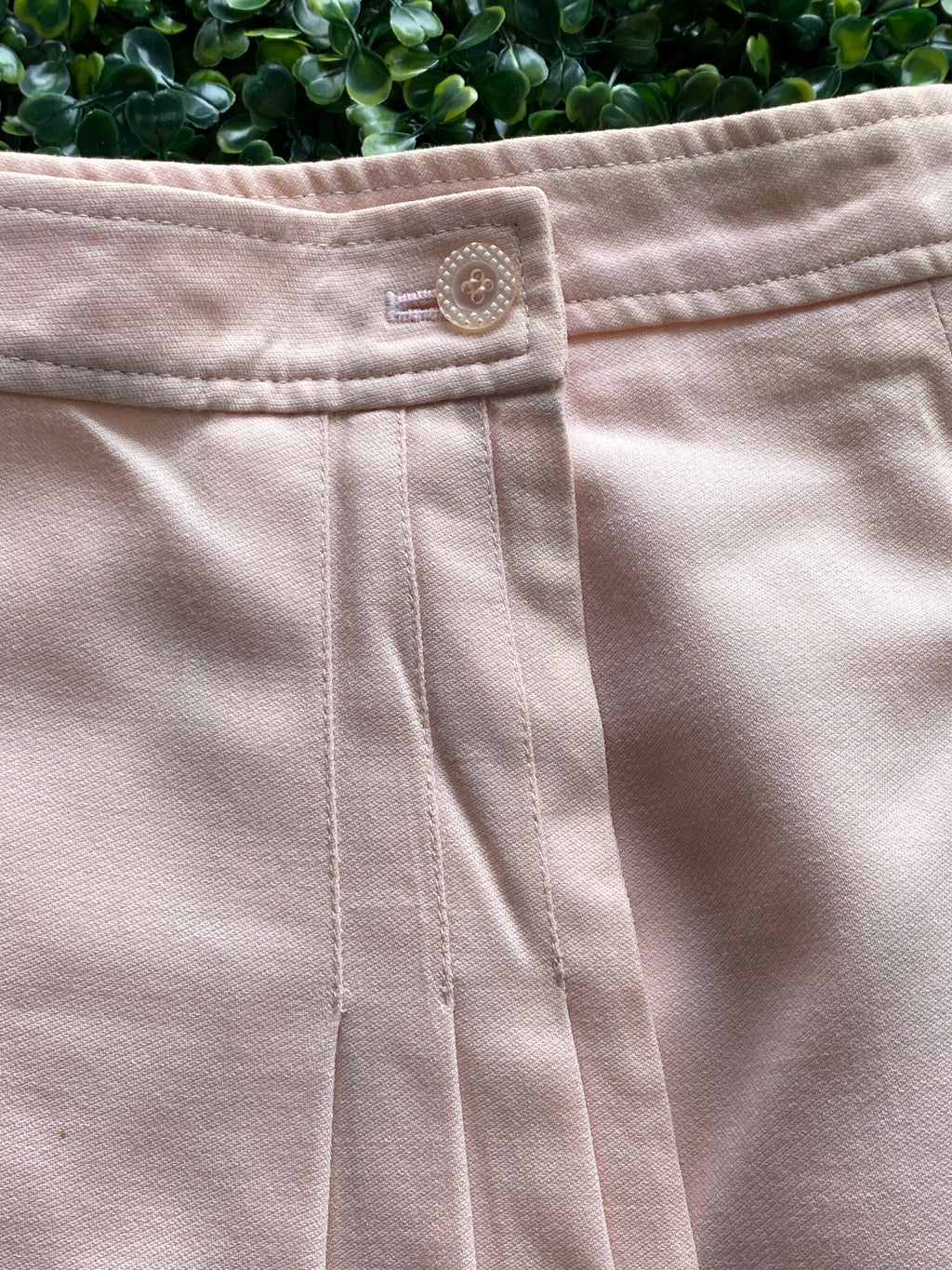 NUMO Blush Pink Cotton Tailored Shorts — detail