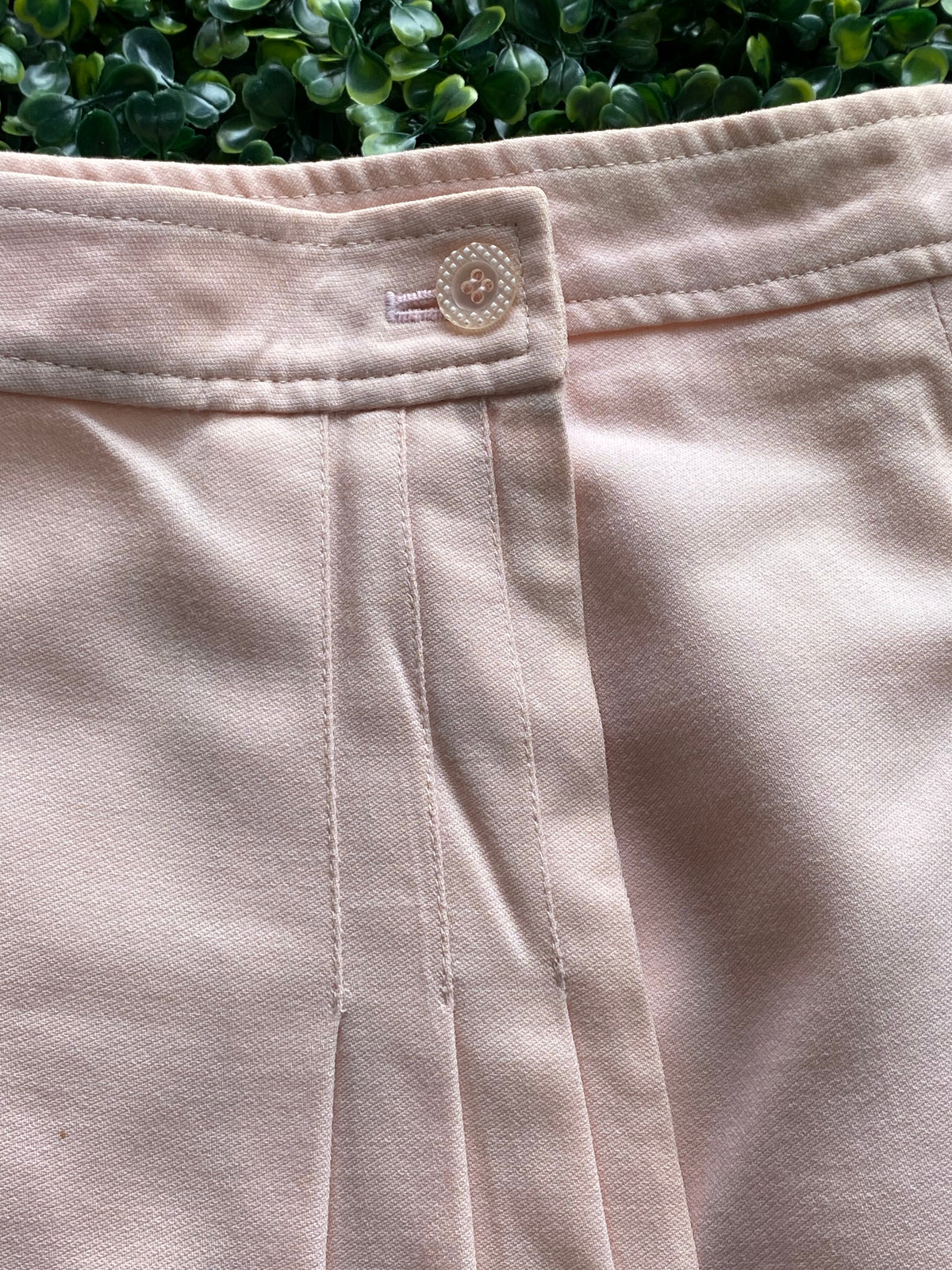 NUMO Blush Pink Cotton Tailored Shorts — detail