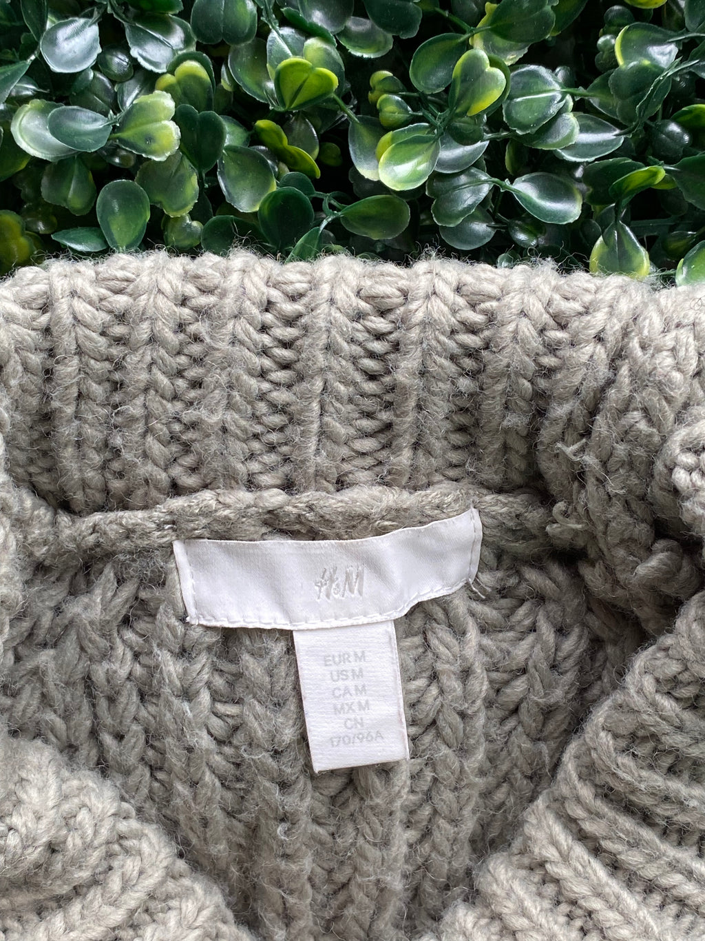 H&M Oatmeal Chunky Knit Balloon Sleeve Sweater — brand