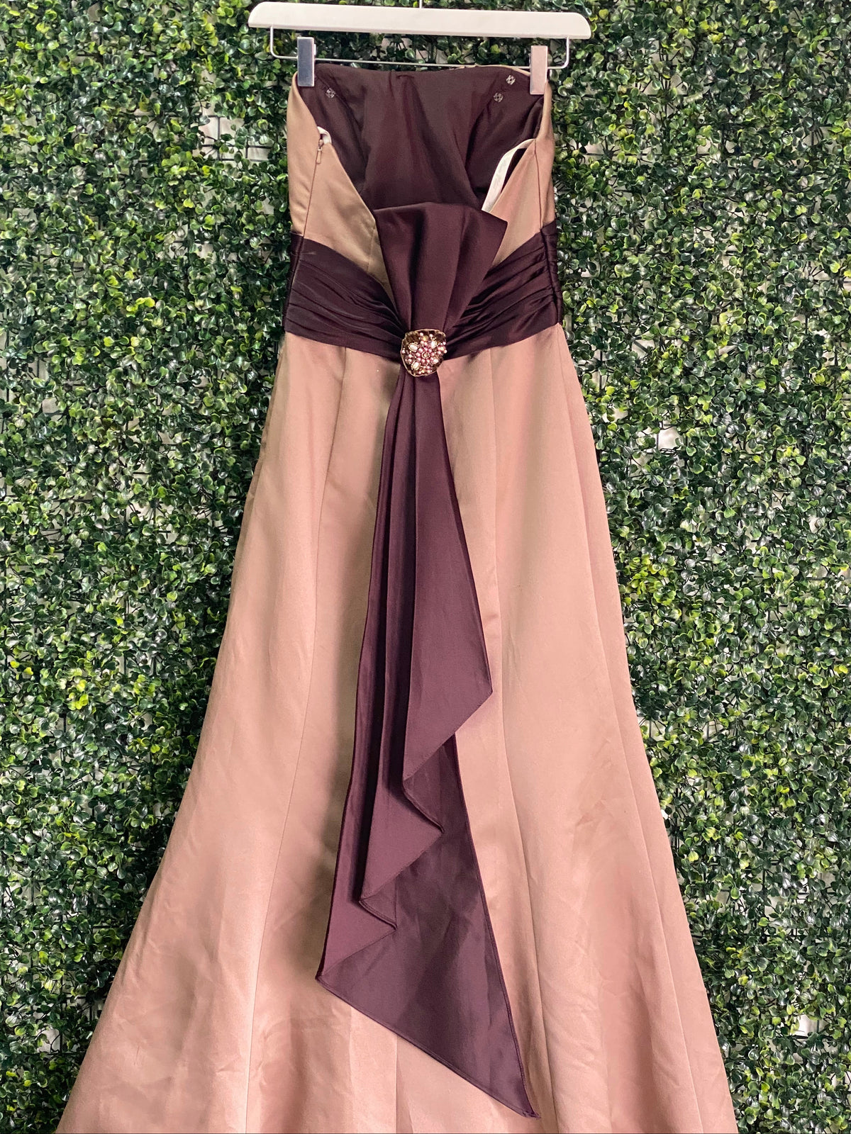Bronze & Chocolate Strapless Evening Gown with Jewelled Brooch — detail