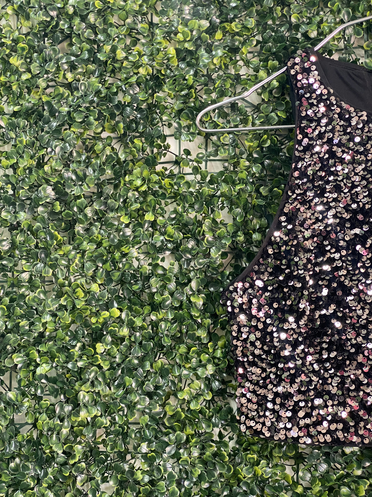 H&M Black Rose Gold Sequin Crop Top — detail
