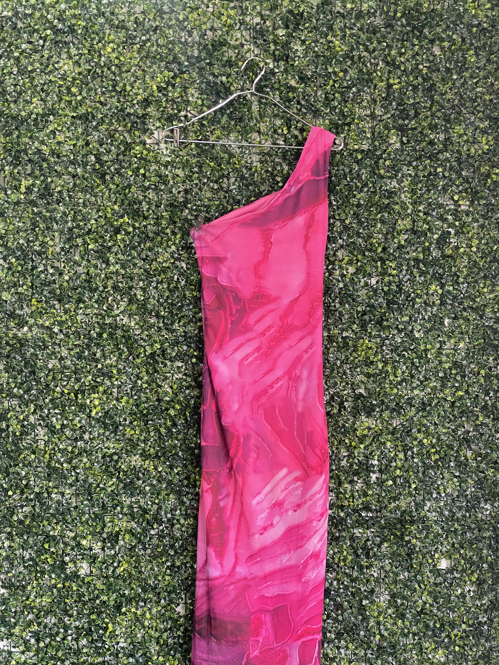 Miss Moi Fuchsia Marble Print One-Shoulder Maxi Dress — detail