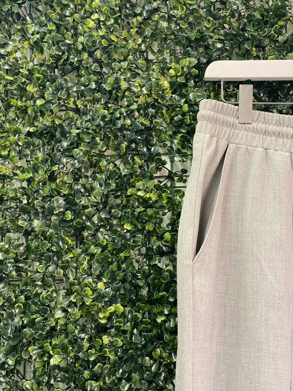 Stradivarius Light Grey Tailored Jogger Pants — detail