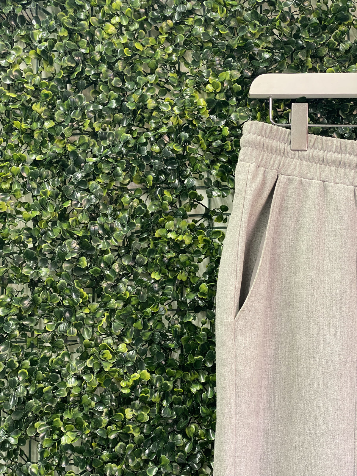 Stradivarius Light Grey Tailored Jogger Pants — detail