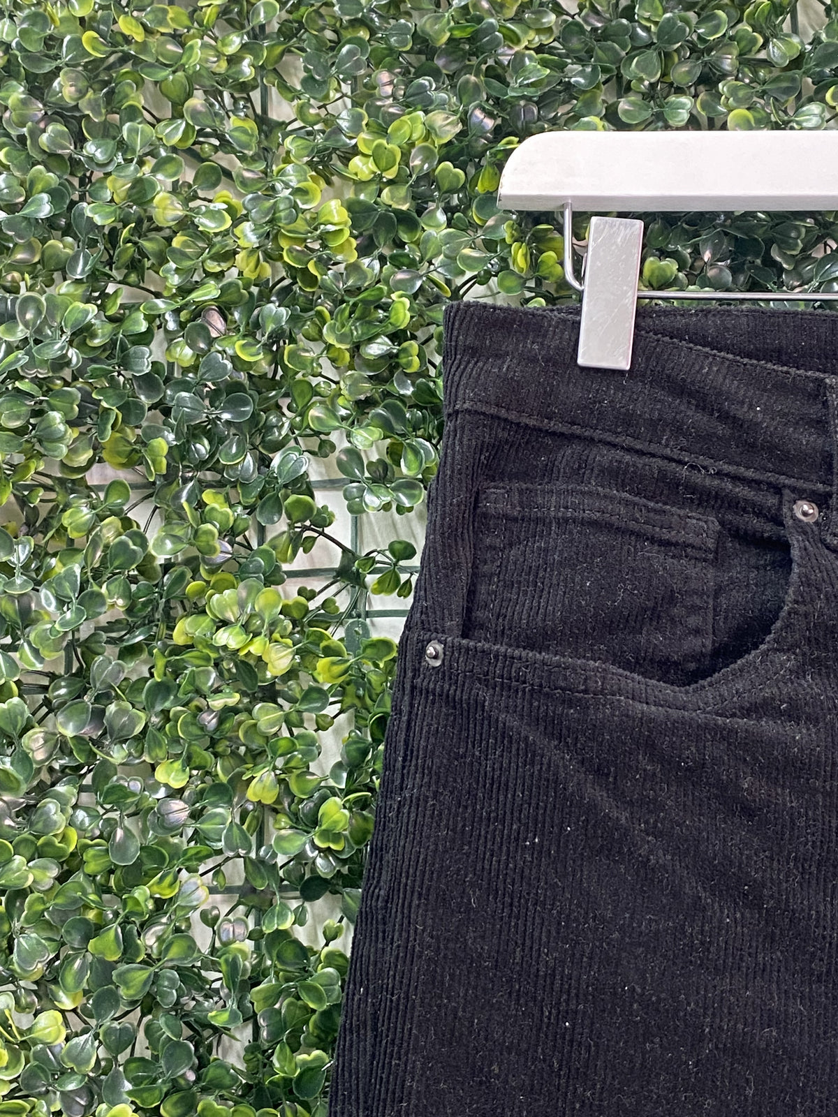H&M Black Corduroy Straight-Leg Pants — detail