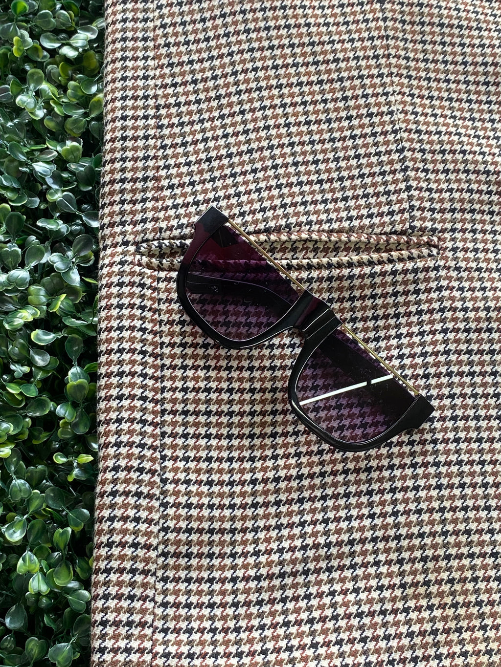 H&M Brown Houndstooth Tailored Blazer — detail