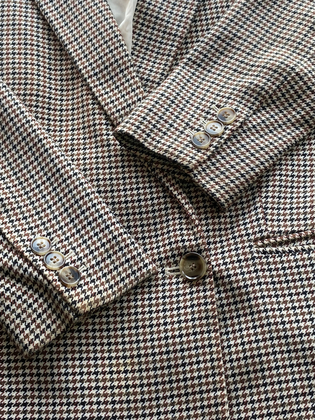H&M Brown Houndstooth Tailored Blazer — detail