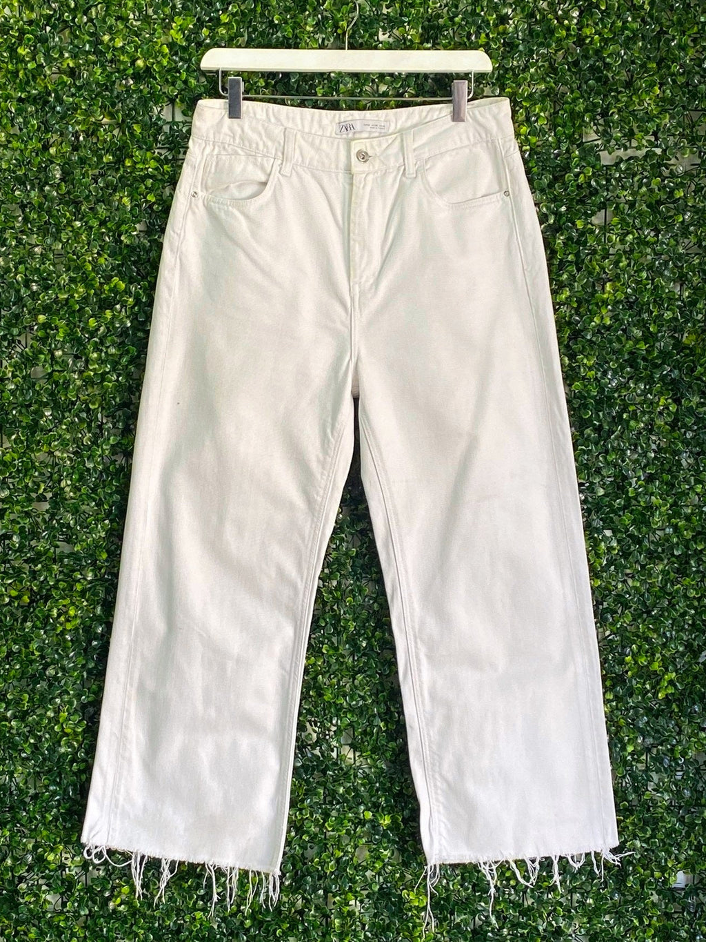 Zara White Straight-Leg Jeans — front