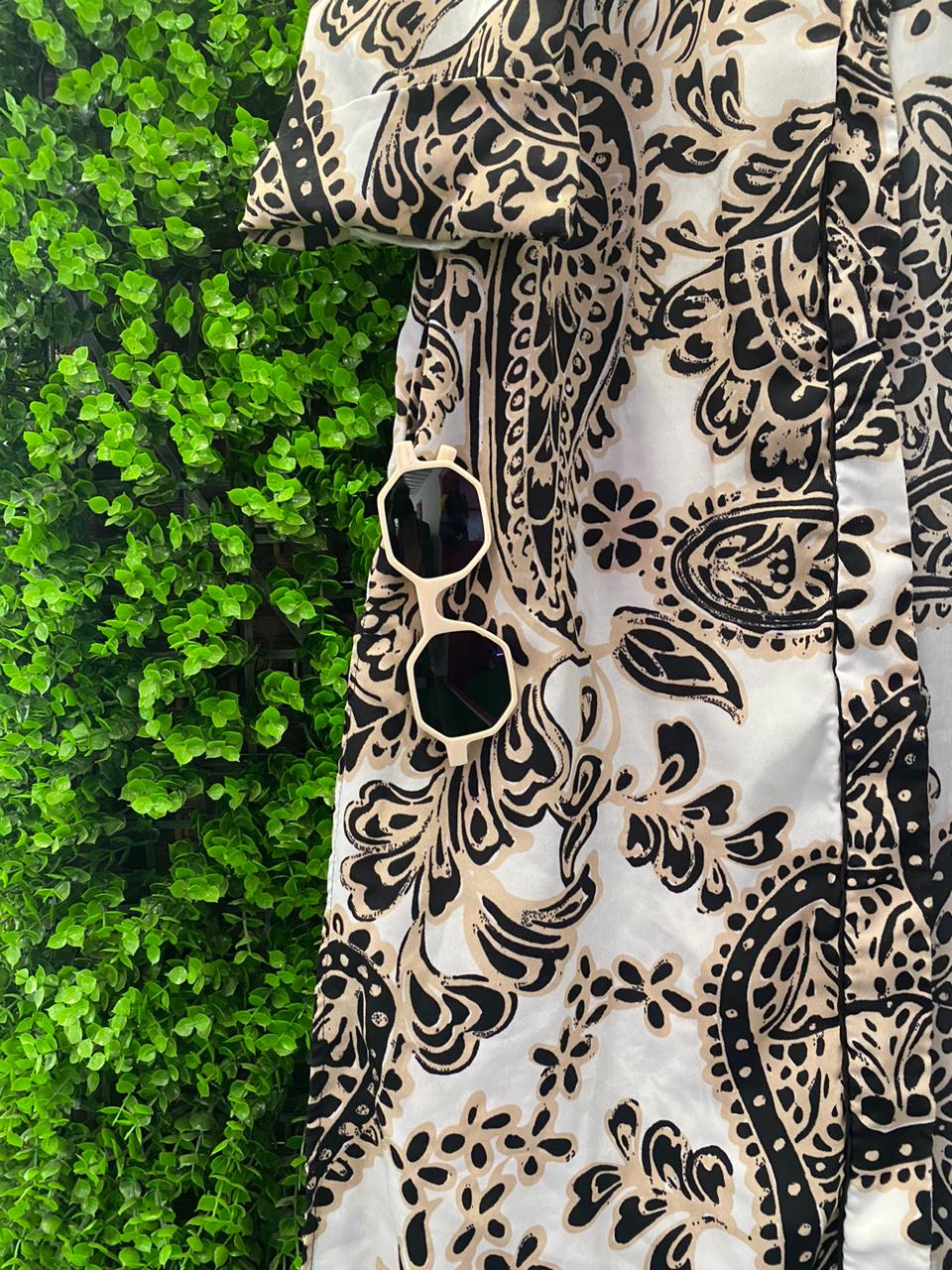 Cream Paisley Kimono with Pockets
