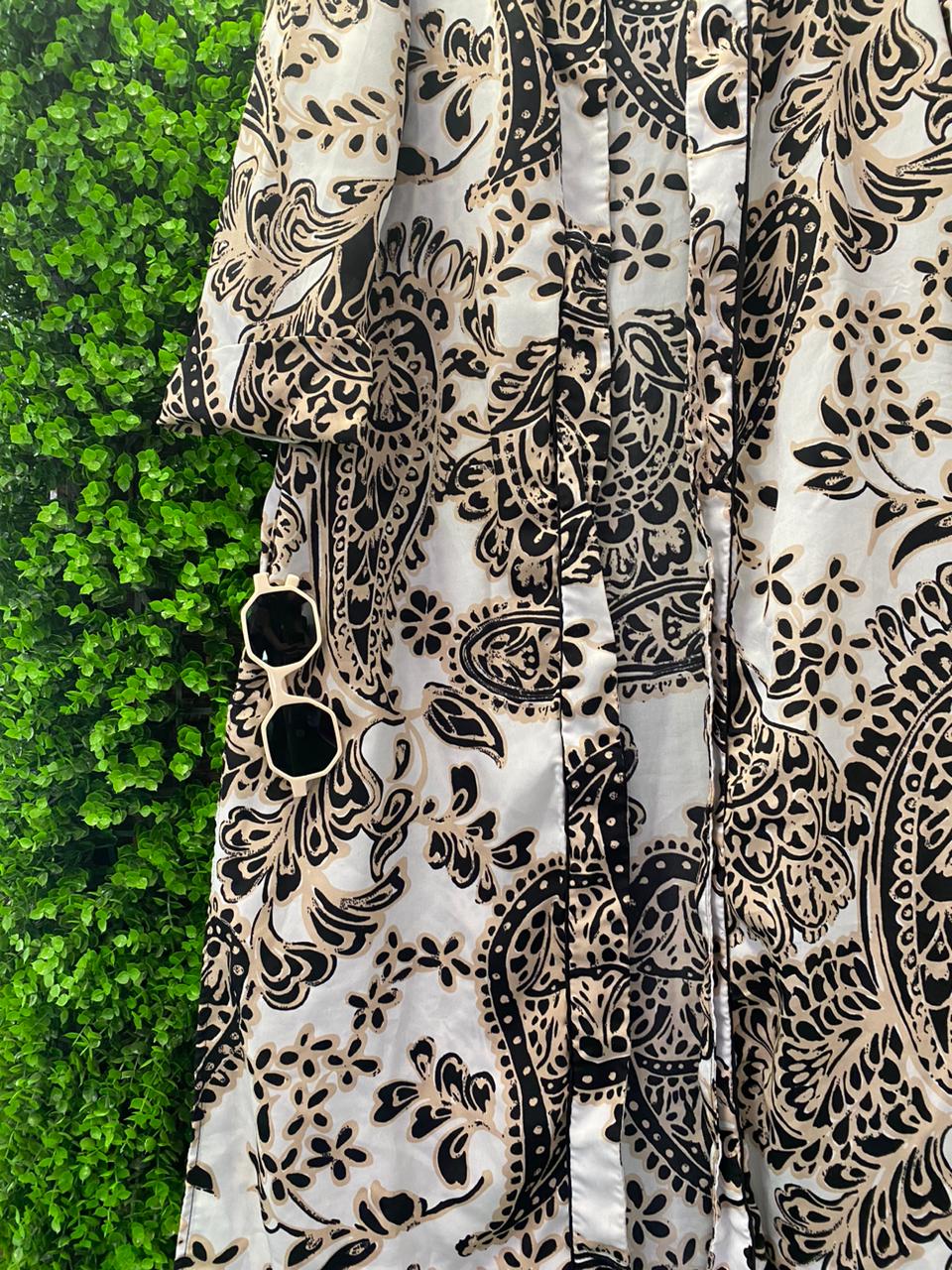 Cream Paisley Kimono with Pockets