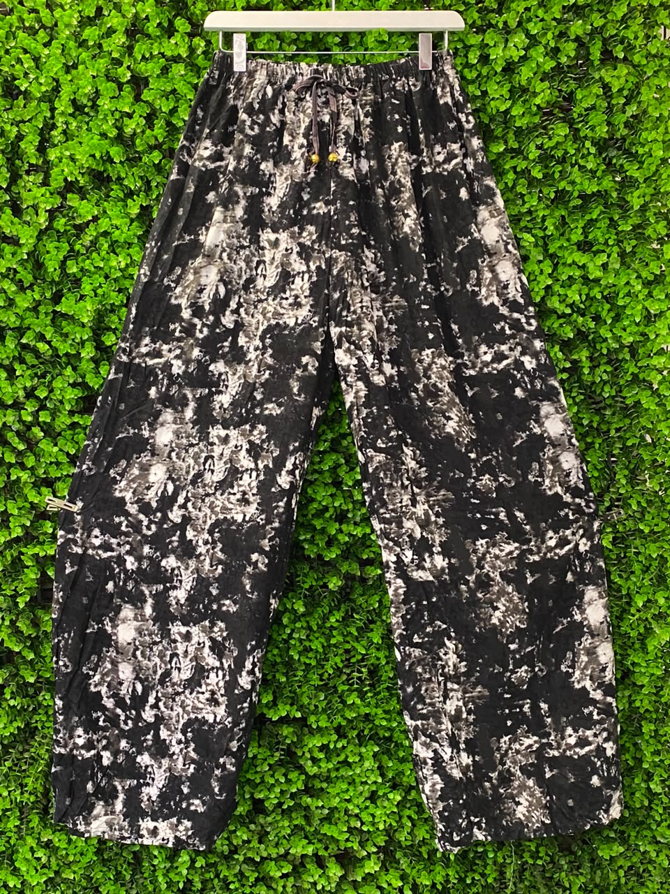 Black & Ivory Abstract Drawstring Maxi Dress