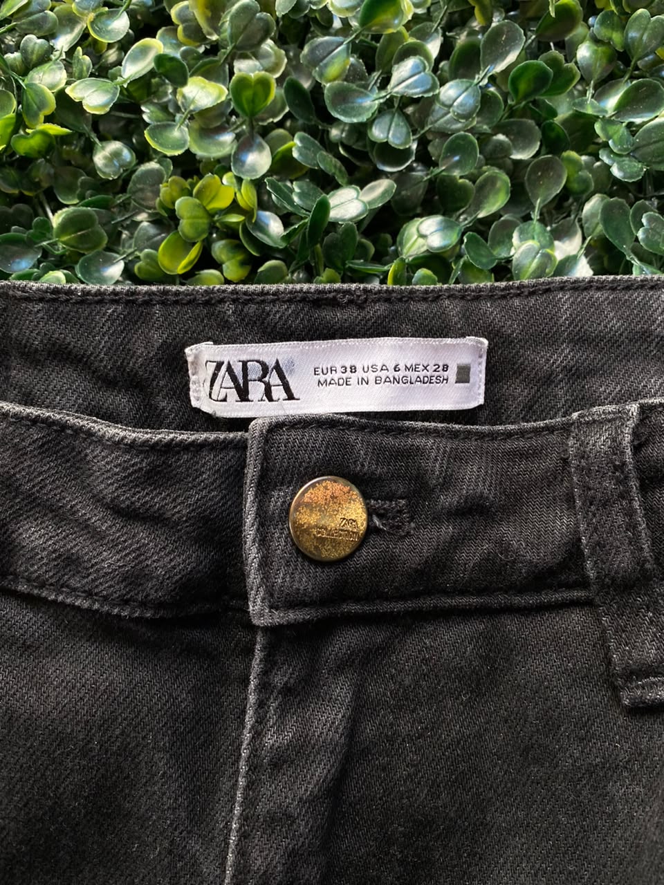 Zara Washed Black Stretch Straight-Leg Jeans