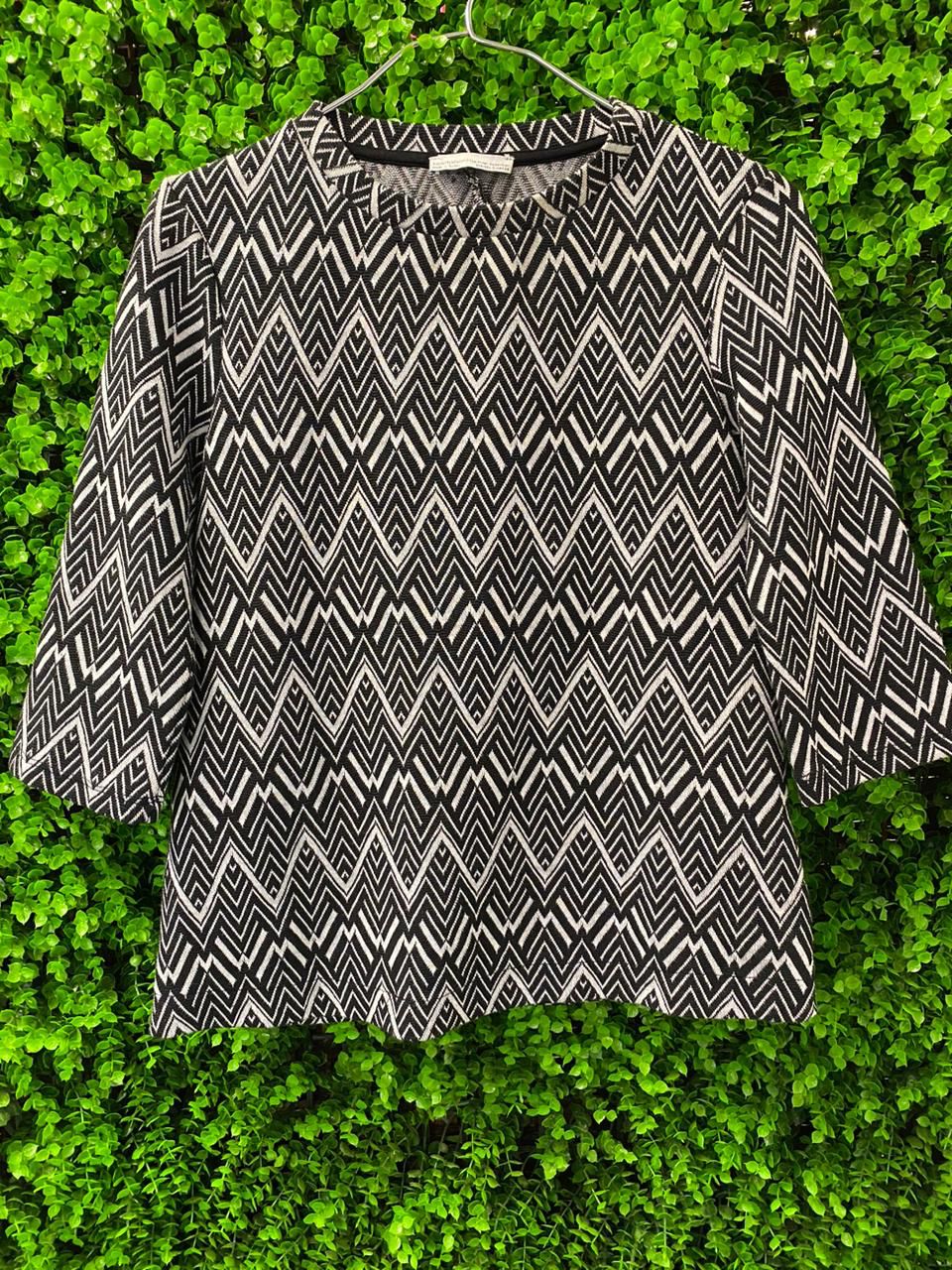 Black & White Chevron Pattern Top