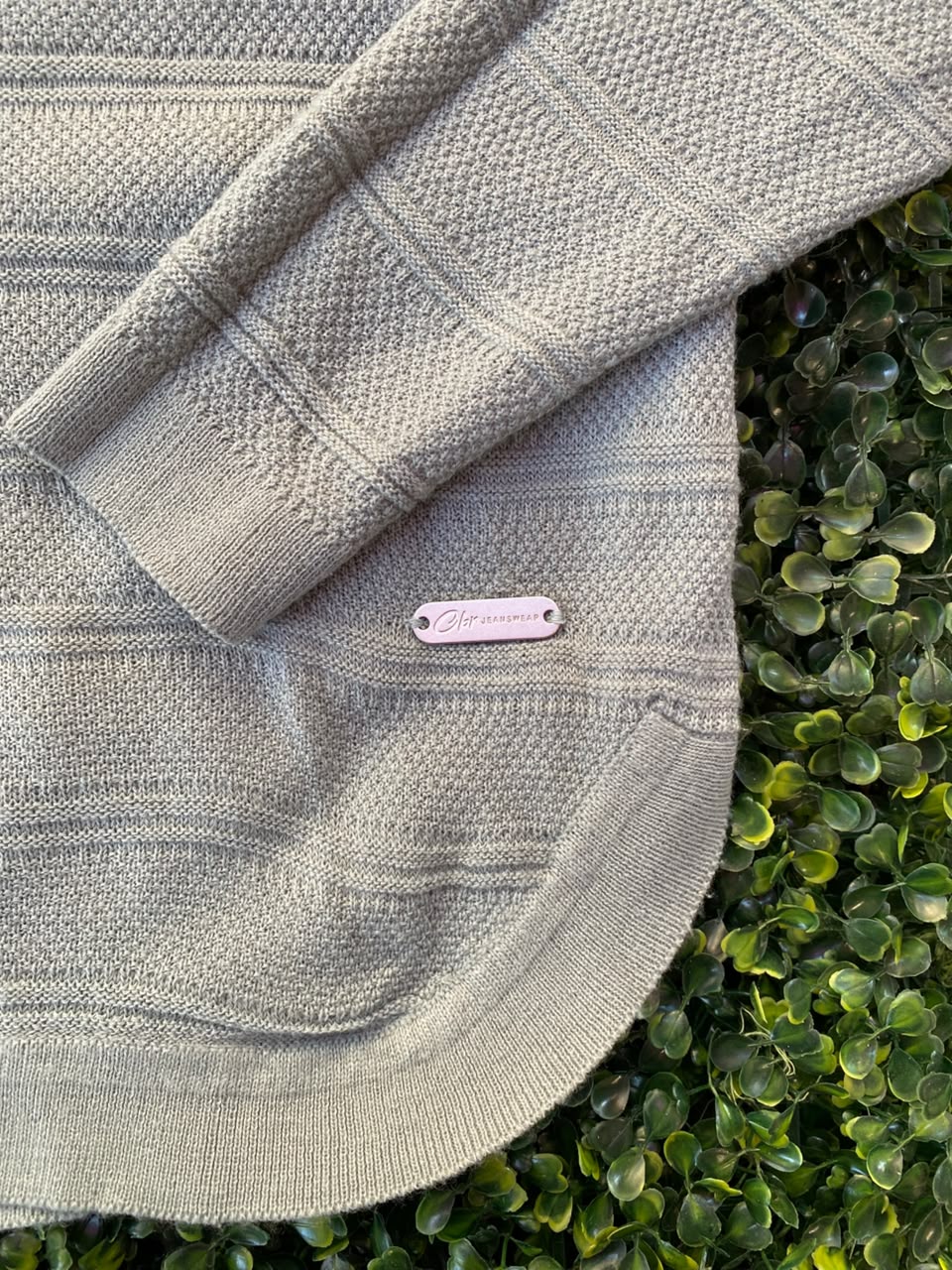 Silver Grey Fine-Knit Crew-Neck Sweater