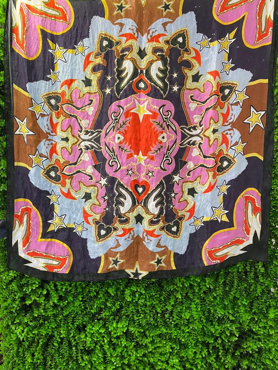 Bold Graphic Star Print Scarf