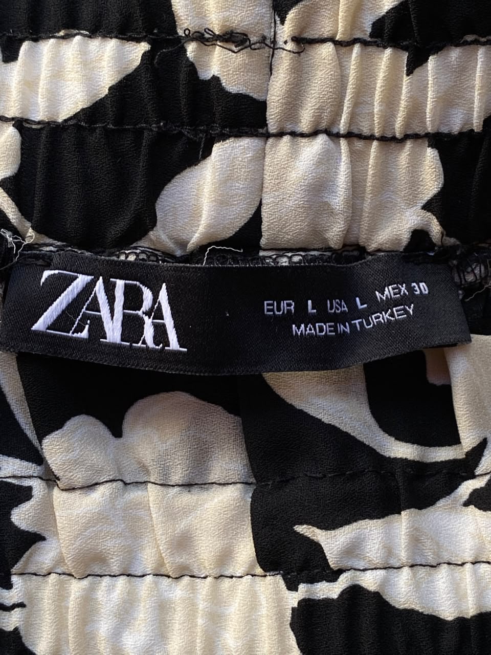Zara Black & Ivory Leaf-Print Flared Shorts