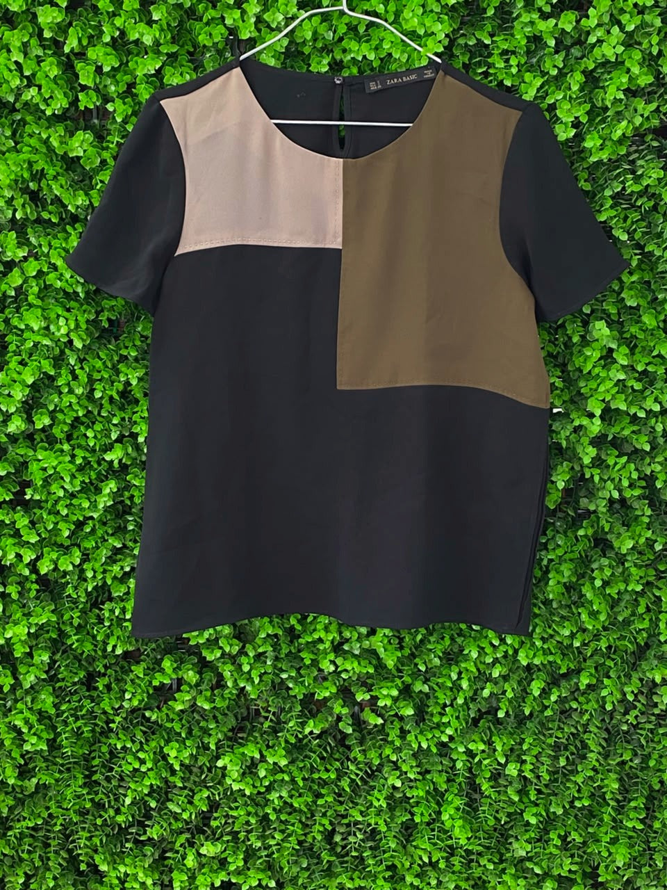 Black Beige & Olive Colour-Block T-Shirt