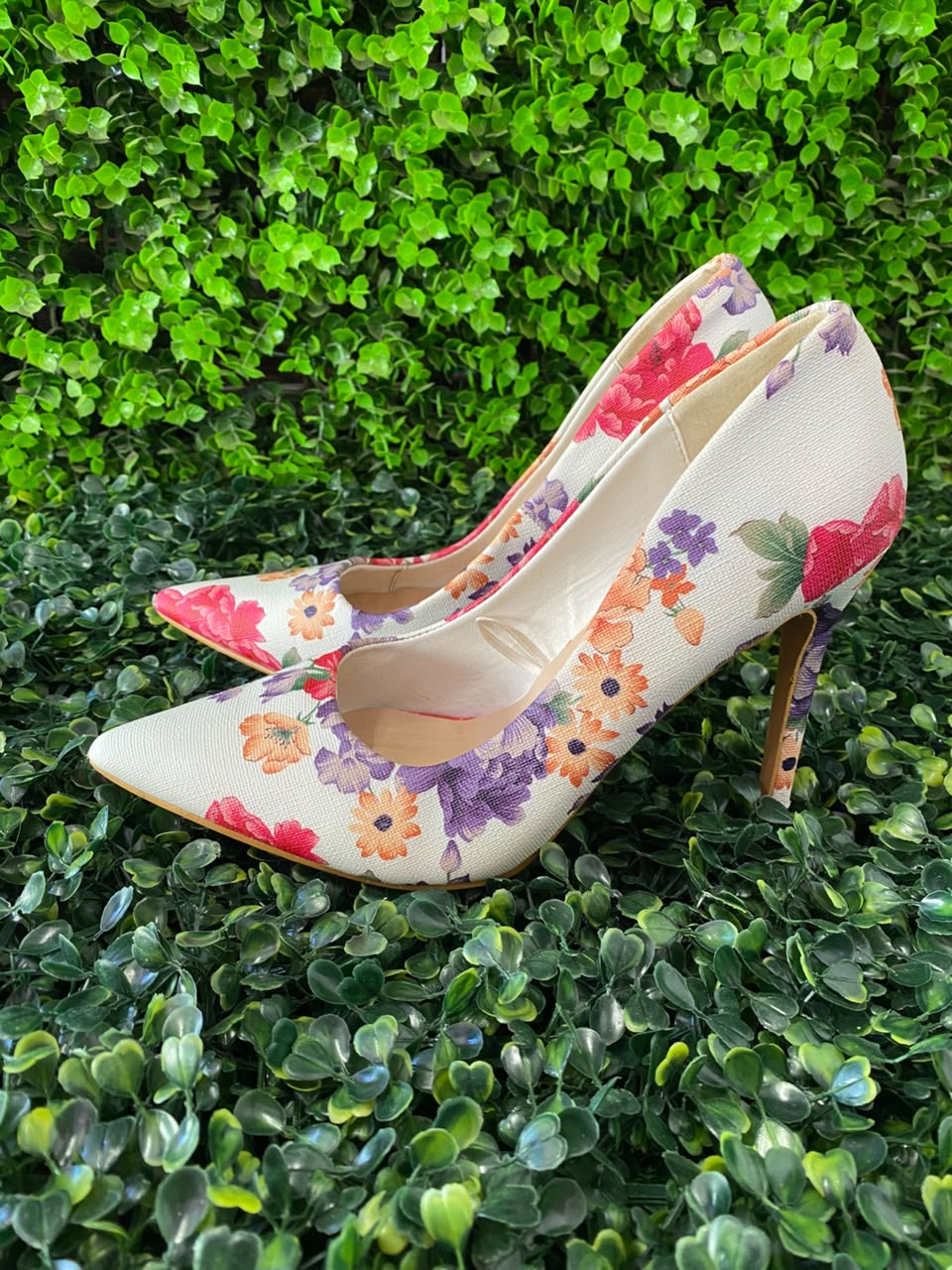 Floral Pointed-Toe Pumps