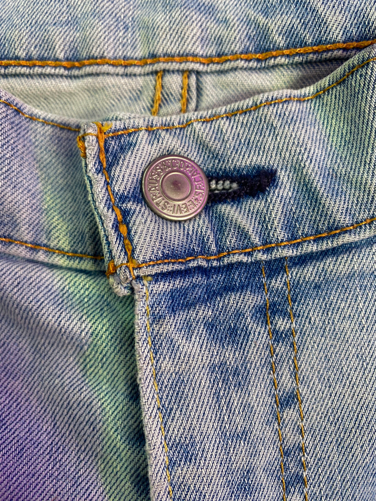 Levi's Light Wash 512 Jeans — detail
