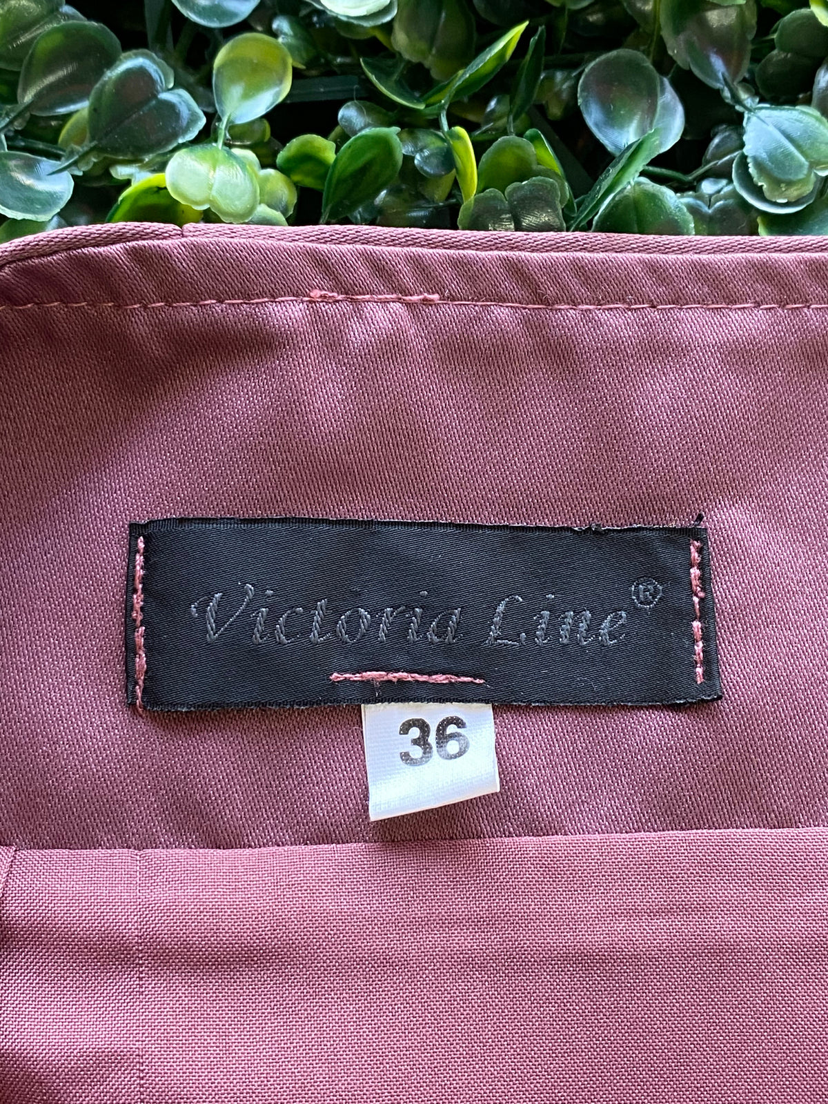 Victoria Line Dusty Rose Pleated Pencil Skirt — brand