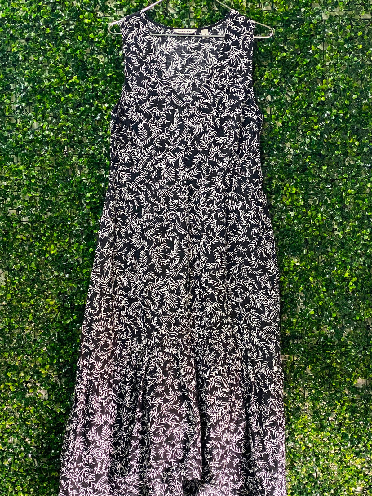 Country Road Botanical Maxi Dress — detail