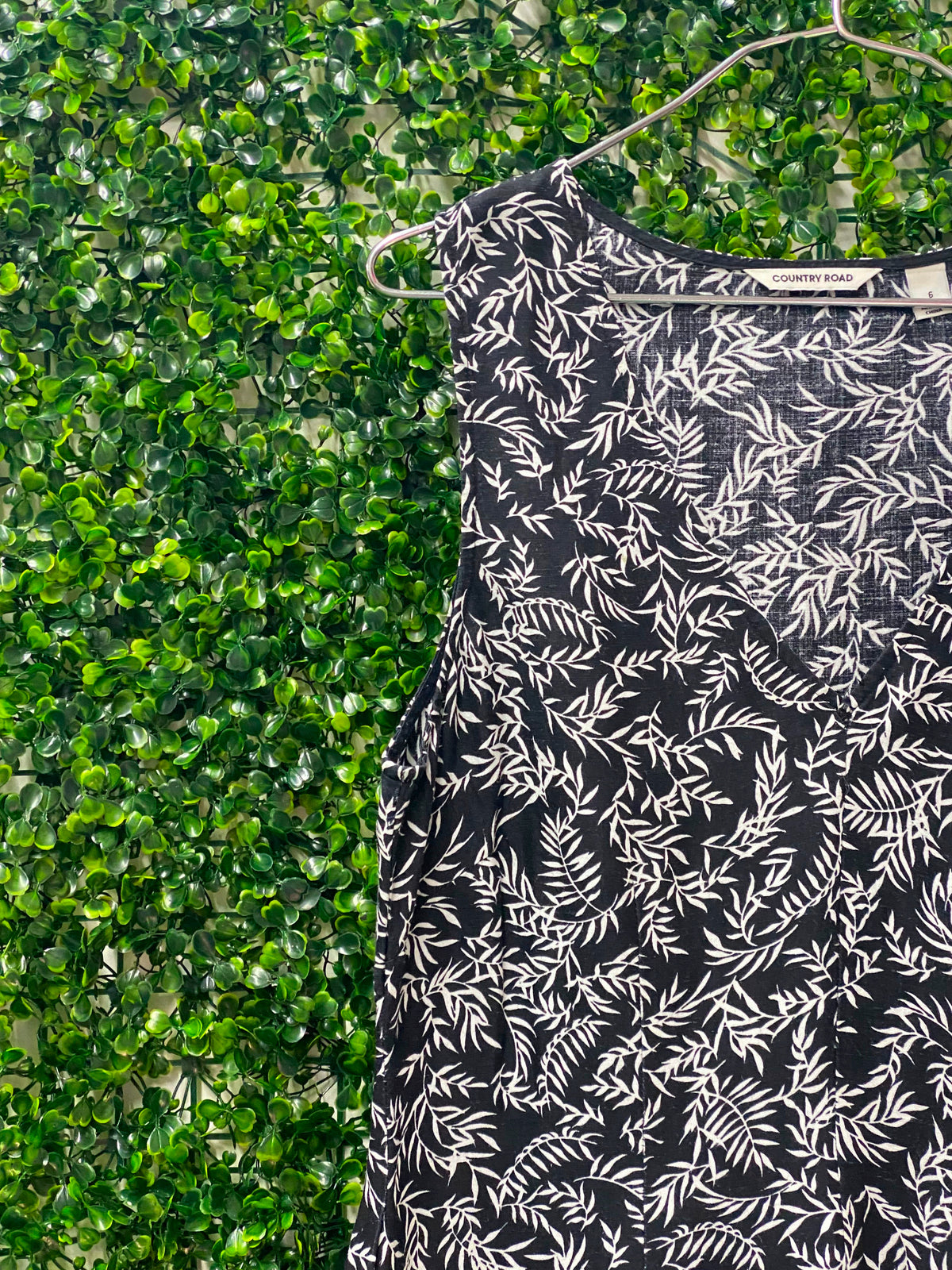 Country Road Botanical Maxi Dress — detail