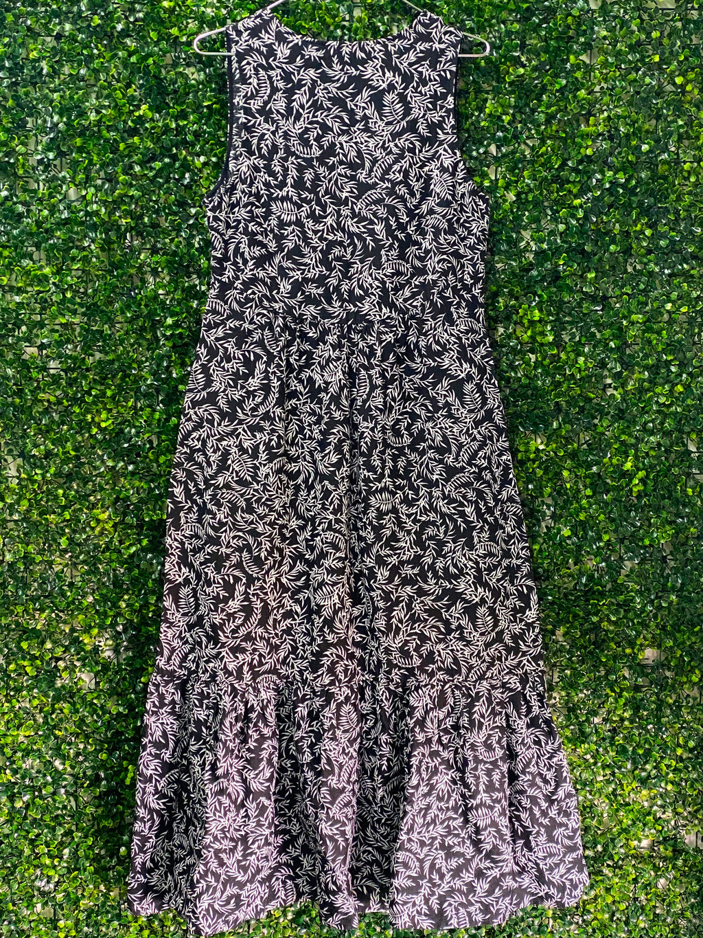 Country Road Botanical Maxi Dress — detail