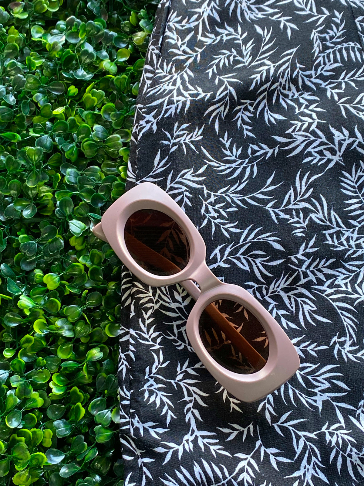 Country Road Botanical Maxi Dress — detail
