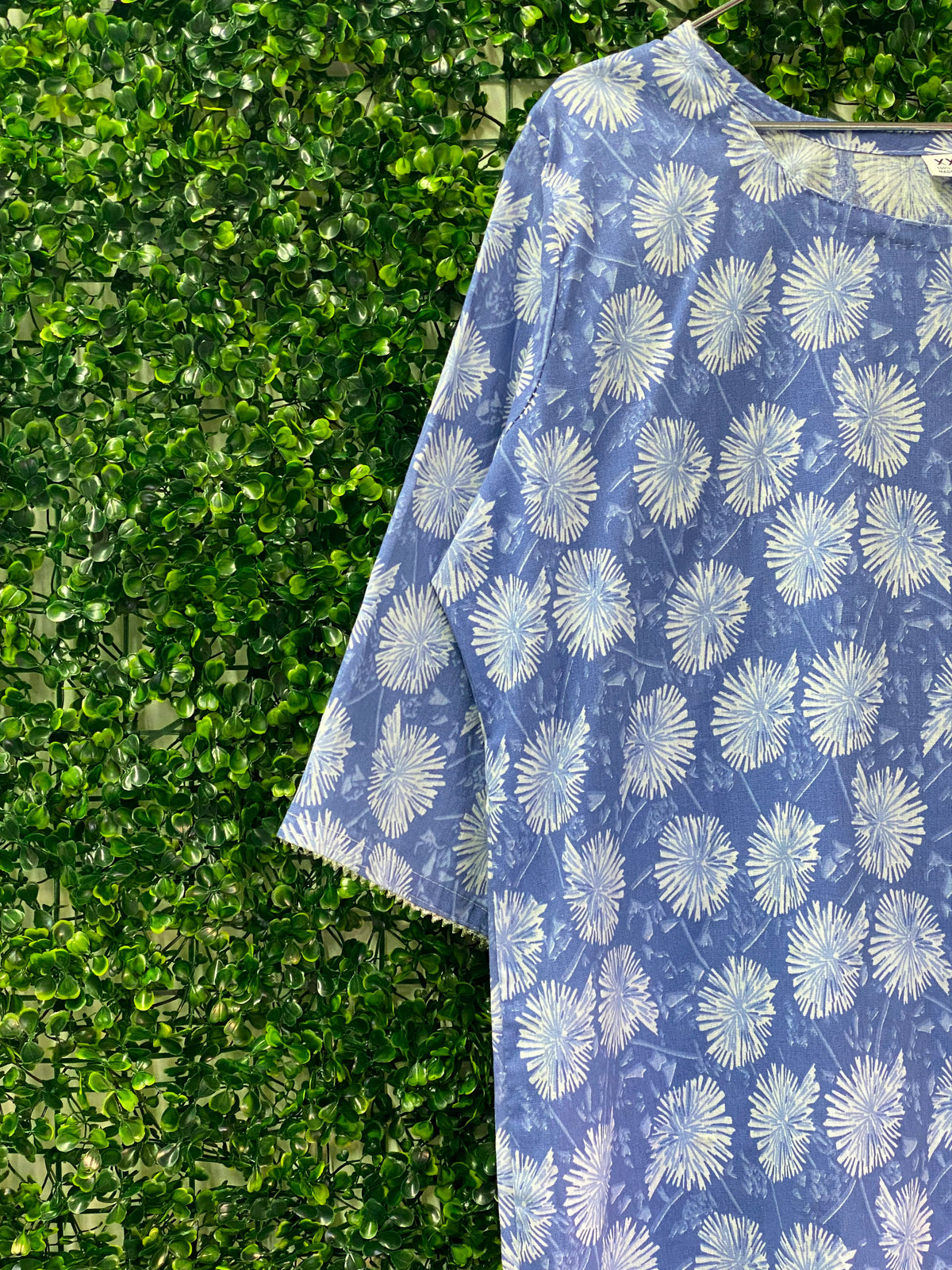 Periwinkle Floral Shift Dress — detail