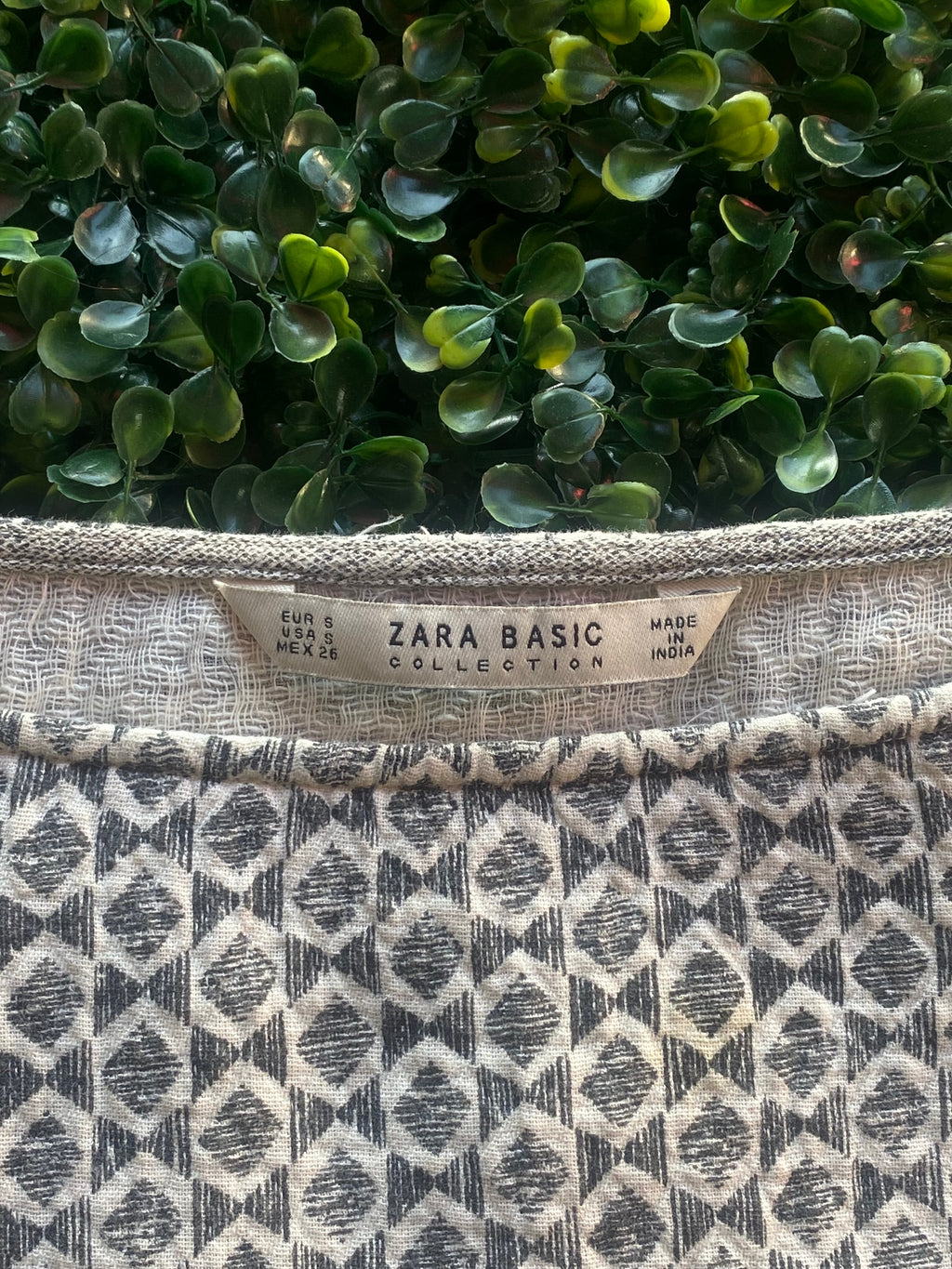 Zara Basic Neutral Geo Knit Shift Dress — brand