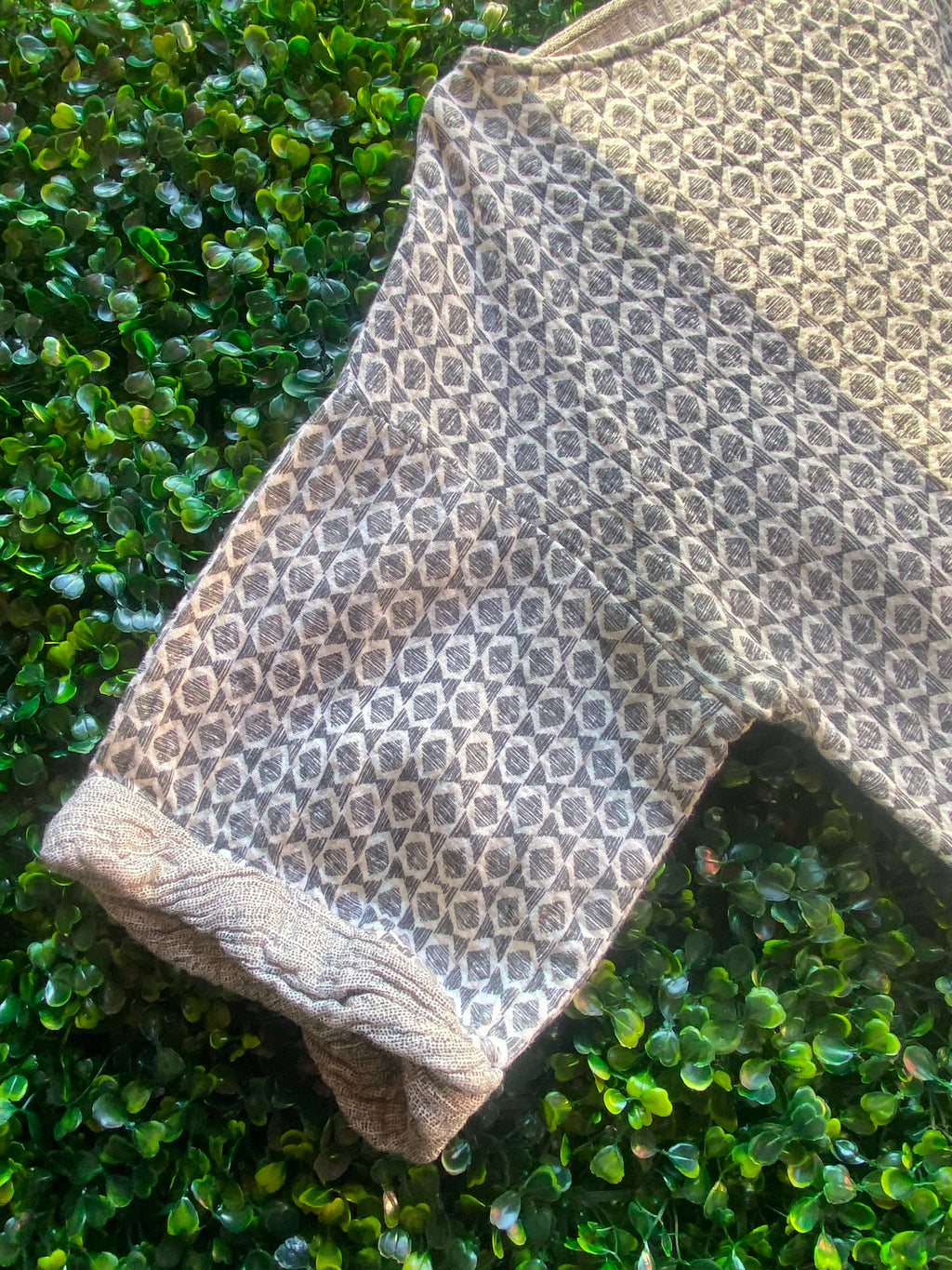 Zara Basic Neutral Geo Knit Shift Dress — detail