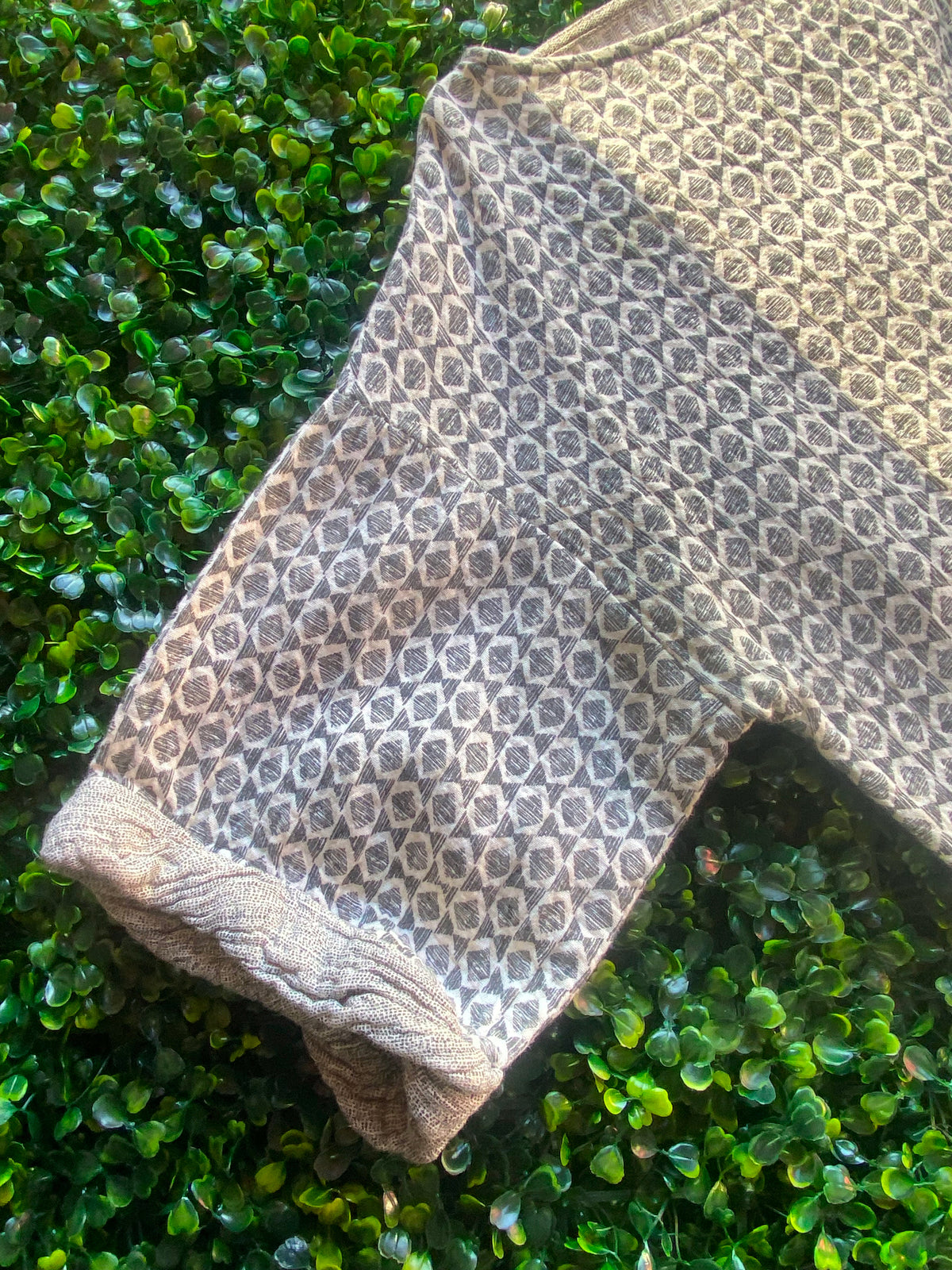 Zara Basic Neutral Geo Knit Shift Dress — detail