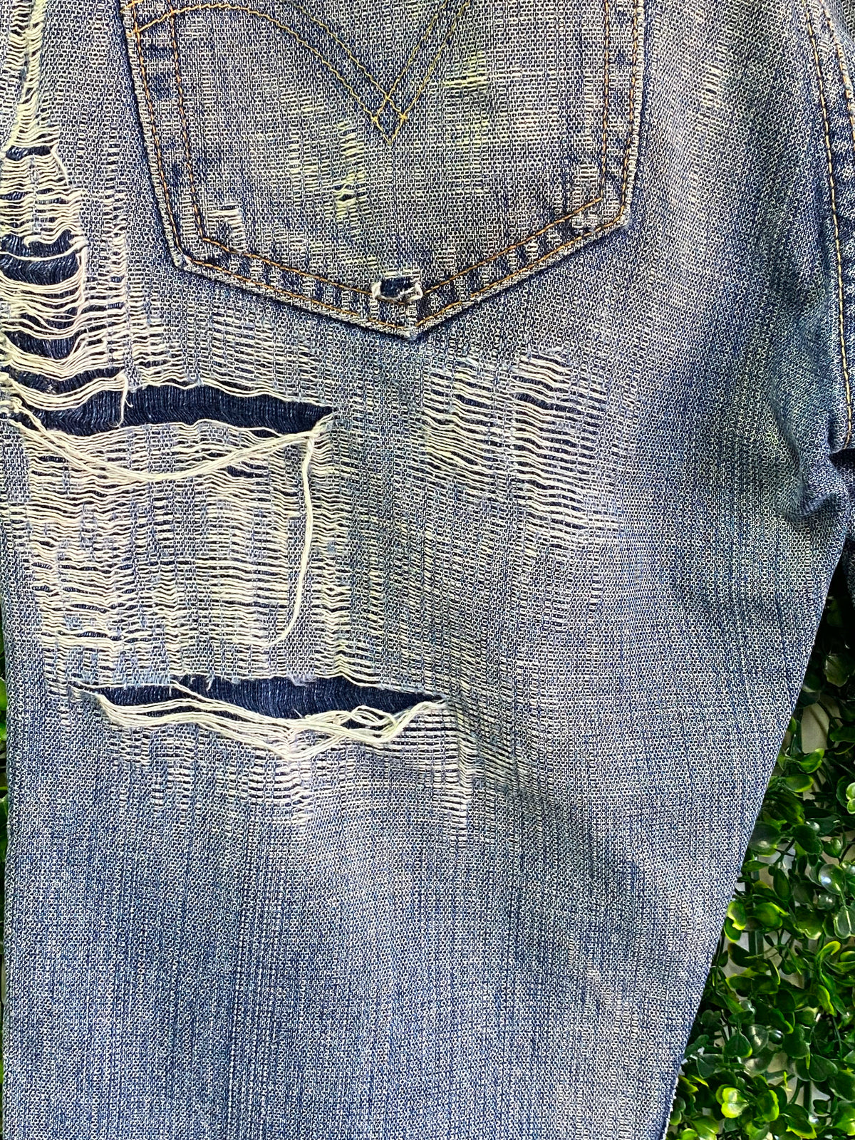 Levi's 507 Distressed Standard-Fit Jeans — detail
