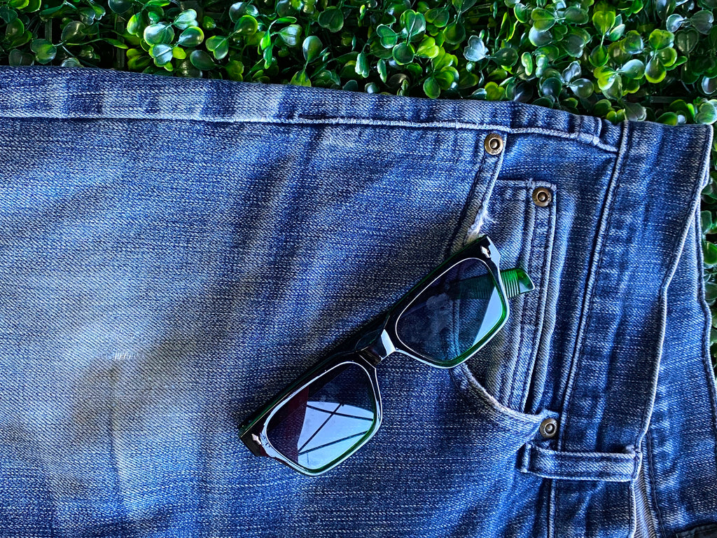 Lee Mid-Wash Straight-Leg Jeans — detail