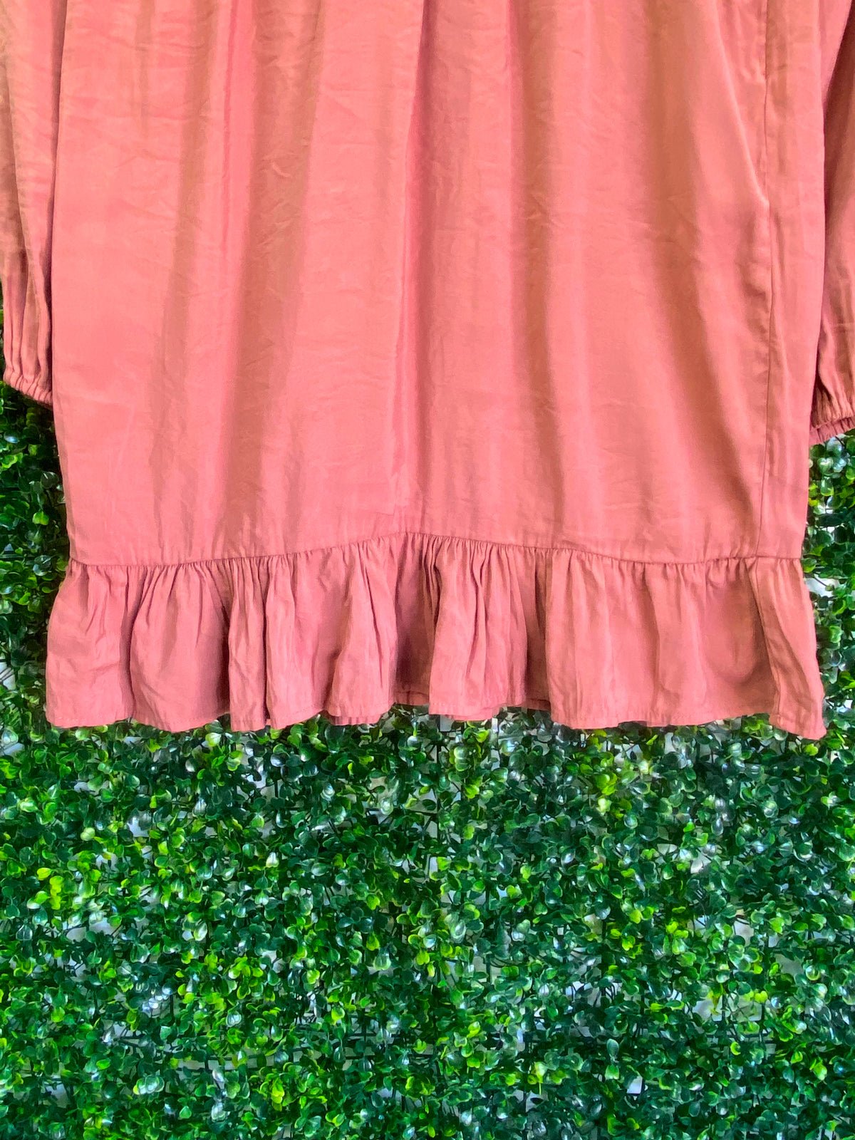 My Jewellery Dusty Rose Ruffle Mini Dress — detail