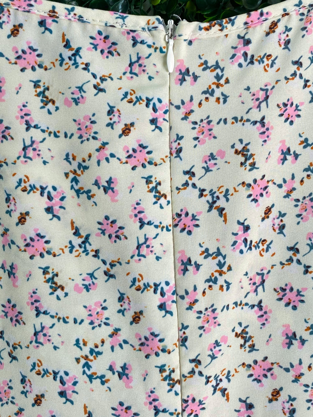 Daily Friday Cream Ditsy Floral Puff-Sleeve Mini Dress — detail